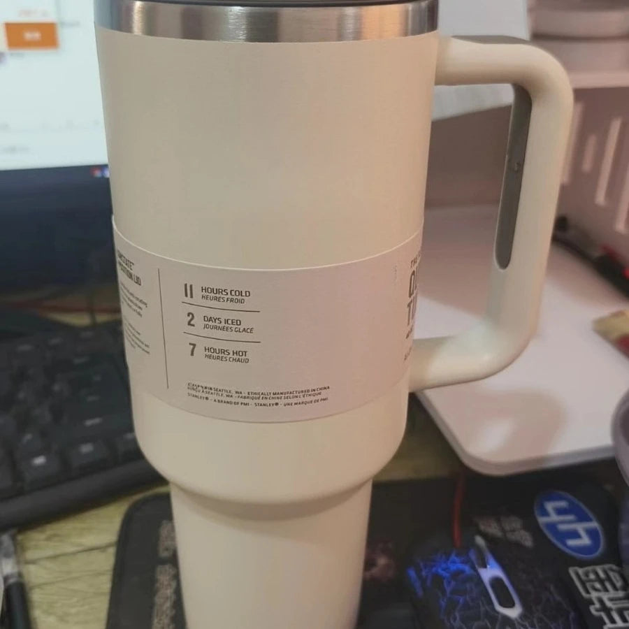 40oz insulating cup with handle and leak-proof straw